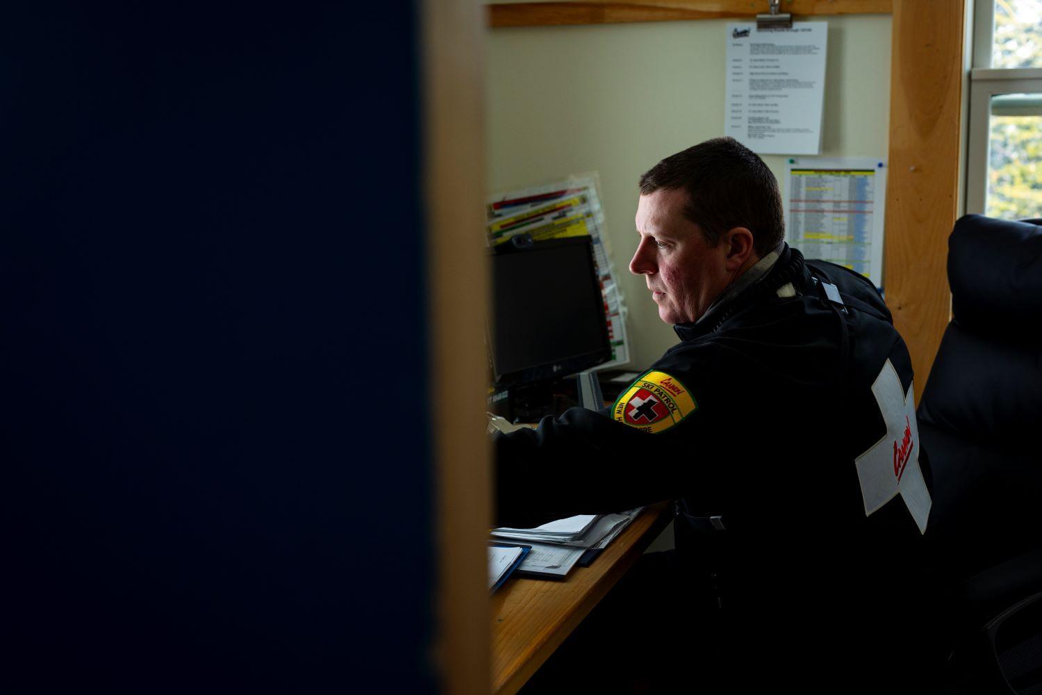 Jeff mans the summit radio